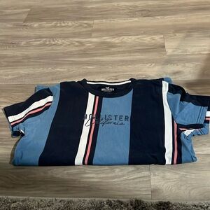 Hollister Stripped T-shirt